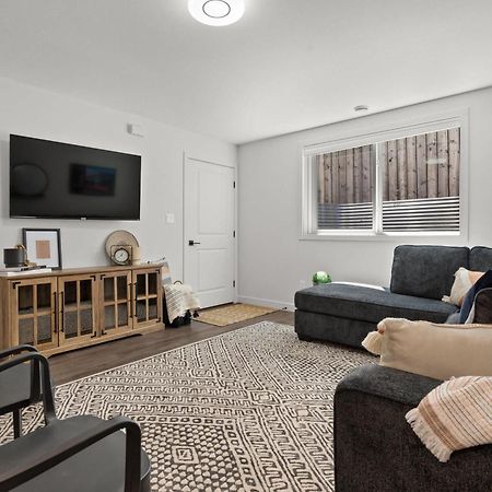 Livingston Way I Sleep 6 I Netflix I Kitchen I Tv Villa Pincher Creek Kültér fotó